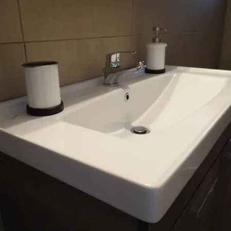 Estrella * Nea Kallikrateia